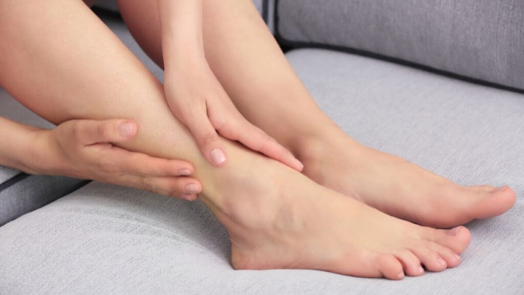 How to Relieve Itchy Feet at Night 2
